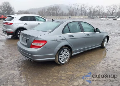 2008 Mercedes-Benz C 300 Luxury 4Matic/Sport 4Matic from USA, damaged, VIN WDDGF81X38F167801